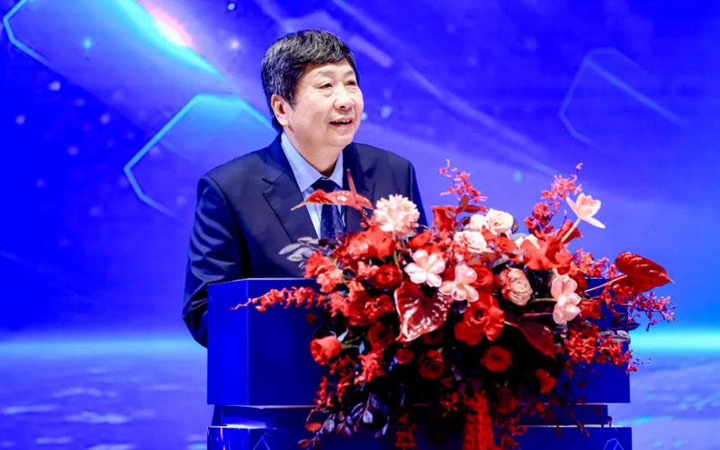 Chairman_Long_Xiaohui_delivered_a_speech_at_the_ceremony.jpg